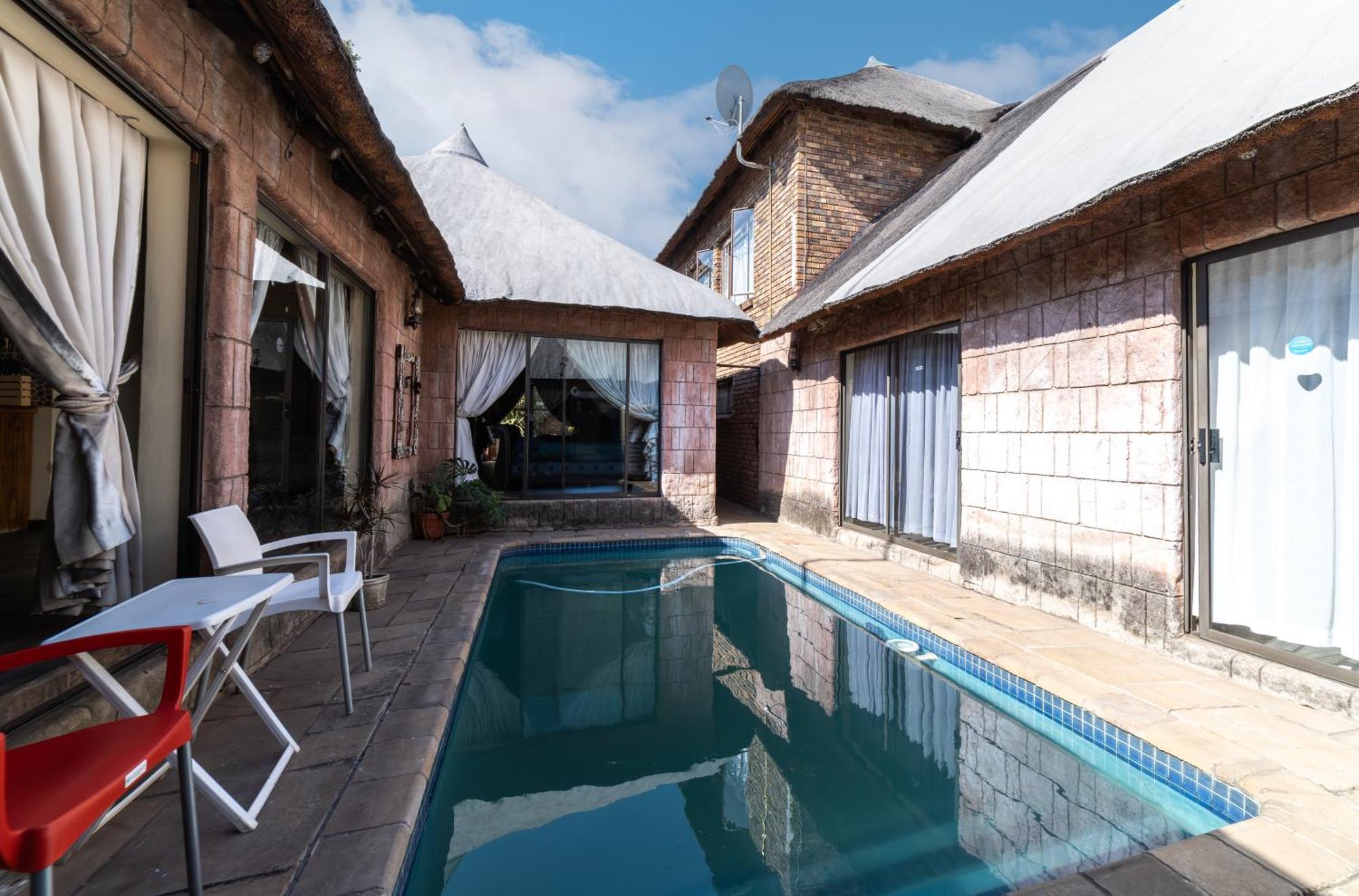 Thatch Haven Guesthouse Центурион Экстерьер фото