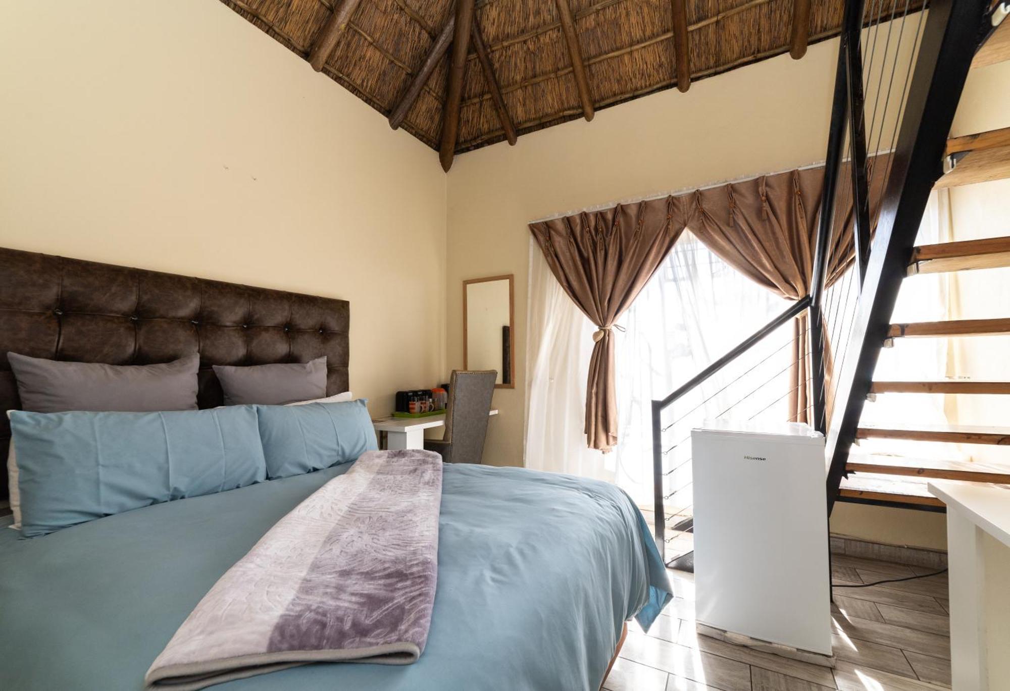 Thatch Haven Guesthouse Центурион Экстерьер фото