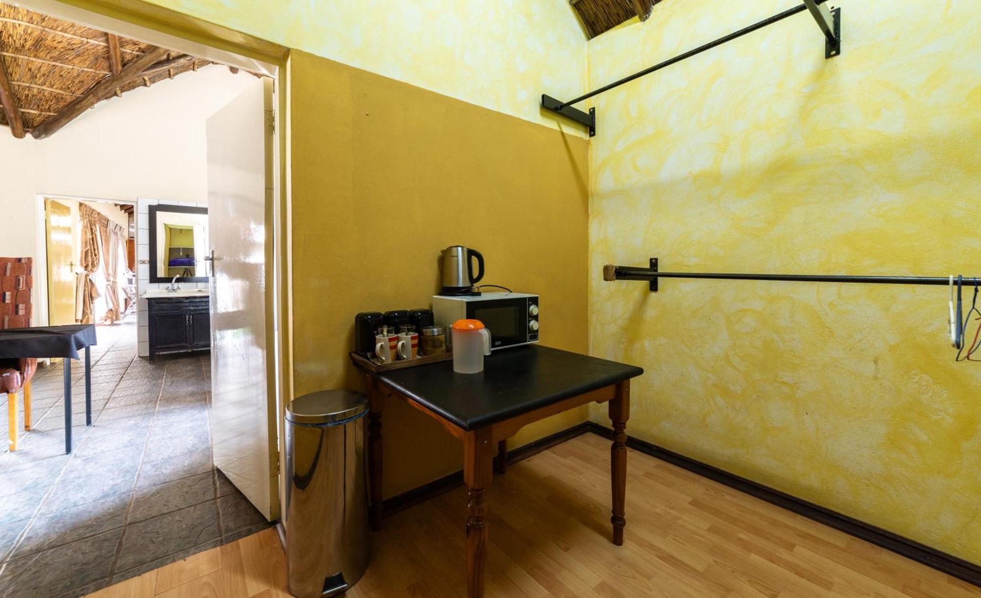 Thatch Haven Guesthouse Центурион Экстерьер фото
