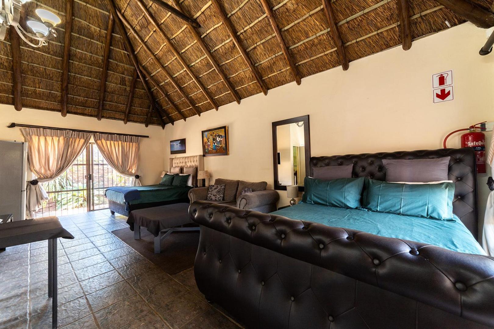Thatch Haven Guesthouse Центурион Экстерьер фото